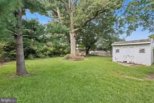 327 Nicholson Rd, Baltimore, MD 21221 - Photo 11