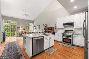 8804 Joshua Ct, Pikesville, MD 21208 - Photo 9
