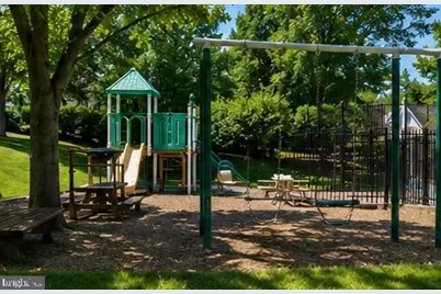 64 River Oaks Circle, Baltimore, MD 21208 - Photo 47