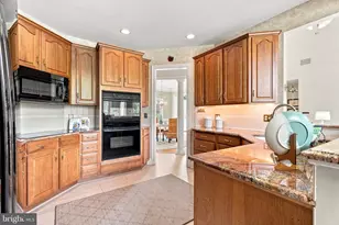 11911 Manor Rd, Glen Arm, MD 21057 - Photo 15