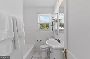 2007 Hammonds Ferry Rd, Halethorpe, MD 21227 - Photo 15