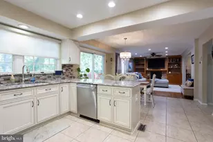 2812 Moores Valley Dr, Baltimore, MD 21209 - Photo 15