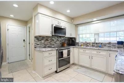 2812 Moores Valley Drive, Baltimore, MD 21209 - Photo 17