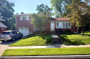 17 Wendslow Rd, Lutherville Timonium, MD 21093 - Photo 1