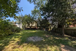 6090 Falls Rd, Baltimore, MD 21209 - Photo 9