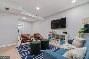 12 River Oaks Cir, Baltimore, MD 21208 - Photo 35