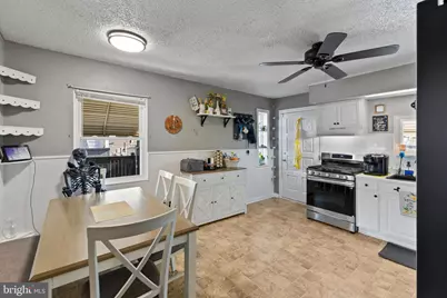 228 Oakwood Road, Baltimore, MD 21222 - Photo 7