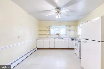 7910 Westmoreland Avenue, Parkville, MD 21234 - Photo 11