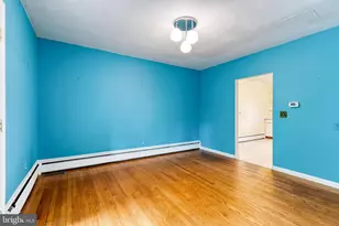 7910 Westmoreland Ave, Parkville, MD 21234 - Photo 9