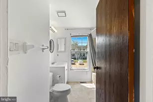 17 Chadford Ct, Baltimore, MD 21220 - Photo 11