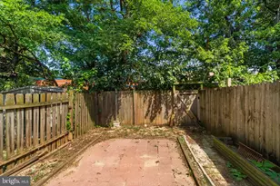 17 Chadford Ct, Baltimore, MD 21220 - Photo 33