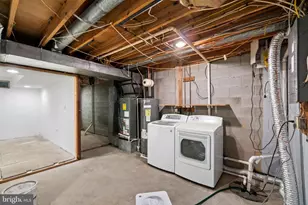 17 Chadford Ct, Baltimore, MD 21220 - Photo 27