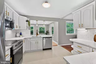 2112 Folkstone Rd, Lutherville Timonium, MD 21093 - Photo 7