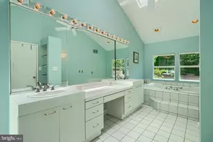 3204 Timberfield Ln, Pikesville, MD 21208 - Photo 19