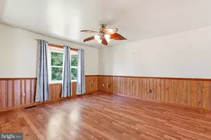 17 Taos Cir, Baltimore, MD 21220 - Photo 3