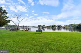 402 Bayside Dr, Baltimore, MD 21222 - Photo 5