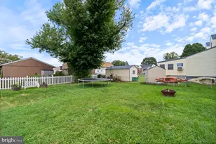 402 Bayside Dr, Baltimore, MD 21222 - Photo 19