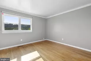 955 Stormont Cir, Baltimore, MD 21227 - Photo 9