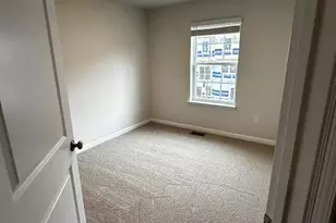 10 Merion Ave, Baltimore, MD 21237 - Photo 9