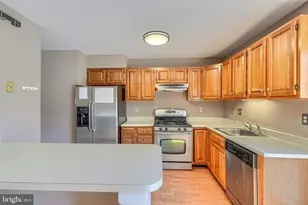 13 Open Gate Ct, Baltimore, MD 21236 - Photo 9