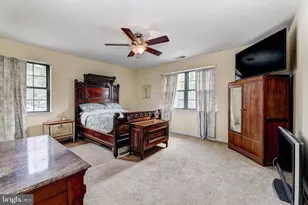 20 Alanbrooke Ct, Towson, MD 21204 - Photo 17