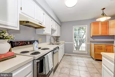 19 Southwark Bridge Way, Lutherville Timonium, MD 21093 - Photo 9