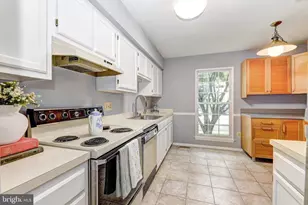 19 Southwark Bridge Way, Lutherville Timonium, MD 21093 - Photo 9