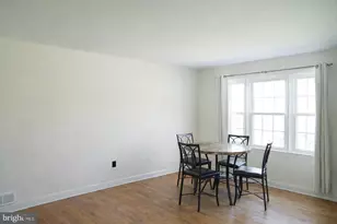 221 Medwick Garth E, Catonsville, MD 21228 - Photo 5