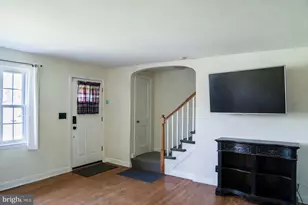 221 Medwick Garth E, Catonsville, MD 21228 - Photo 3