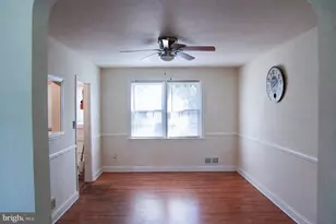221 Medwick Garth E, Catonsville, MD 21228 - Photo 7