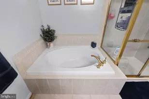 9665 Devedente Dr, Owings Mills, MD 21117 - Photo 13