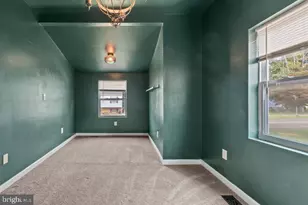 237 3rd Ave, Baltimore, MD 21227 - Photo 19