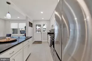 8505 Harris Ave, Parkville, MD 21234 - Photo 11