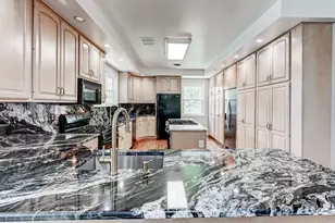 323 Academy Ave, Reisterstown, MD 21136 - Photo 9