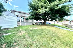 8514 Sandy Plains Rd, Dundalk, MD 21222 - Photo 9