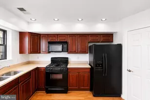 4 Smeton Pl, Towson, MD 21204 - Photo 7