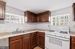 7 Lodge Rd, Catonsville, MD 21228 - Photo 17