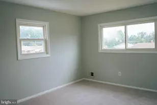 818 Bobby Rd, Baltimore, MD 21228 - Photo 15