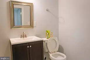 818 Bobby Rd, Baltimore, MD 21228 - Photo 21