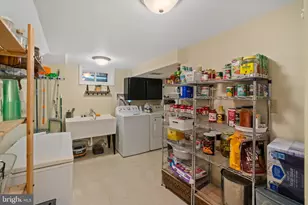7916 1/2 Beverly Ave, Baltimore, MD 21234 - Photo 25