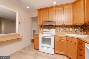 1 Smeton Pl, Towson, MD 21204 - Photo 9