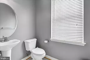 10 Carmichael Ct, Baltimore, MD 21228 - Photo 9