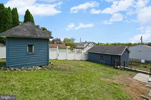 1905 Featherbed Ln, Baltimore, MD 21207 - Photo 43