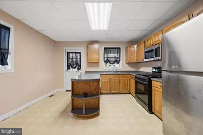111 4th Avenue, Baltimore, MD 21227 - Photo 15
