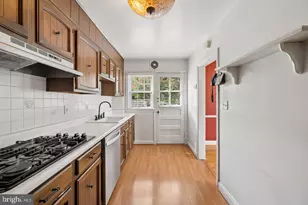 201 Brandon Rd, Baltimore, MD 21212 - Photo 9
