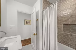 210 4th Ave, Baltimore, MD 21227 - Photo 23