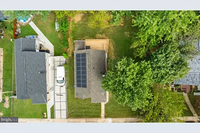 210 4th Avenue, Baltimore, MD 21227 - Photo 47