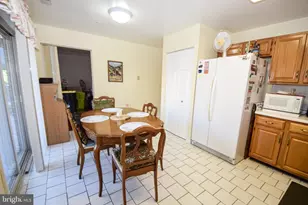3905 Darleigh Rd, Nottingham, MD 21236 - Photo 7