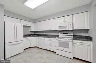 13 Pipe Hill Ct, Baltimore, MD 21209 - Photo 7