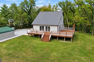 336 Riverside Dr, Essex, MD 21221 - Photo 3